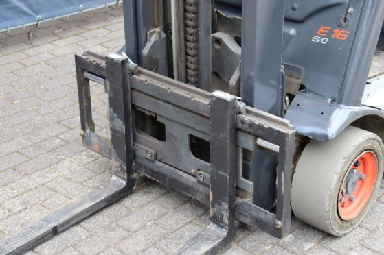Linde E16P-02 Electric Forklift 1600kg 4.0m 2018 E16P-02 2018 2 Forklift image 12