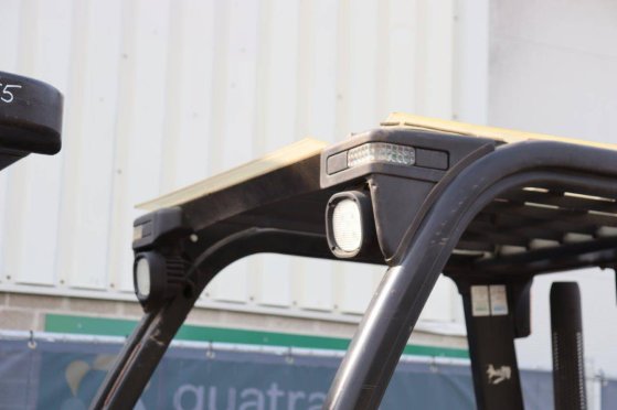 Forklift Yale GLP25VX F2170 LPG 2490kg 2011 GLP25VX F2170 2011 2 Forklift image 12