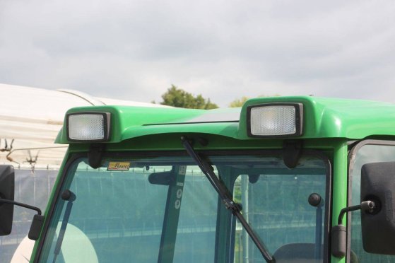 Tractor John Deere 3720 Diesel 44hp 2003 John Deere 3720 2003 2 image 12