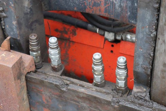 Linde H40D-04 Diesel Forklift 4000kg 5.5m 2001 H40D-04 2001 2 Forklift image 12