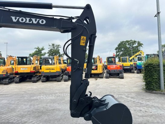 Midi excavator Volvo EC60C Diesel 2010 EC60C 2010 2 Crawler Excavators image 12