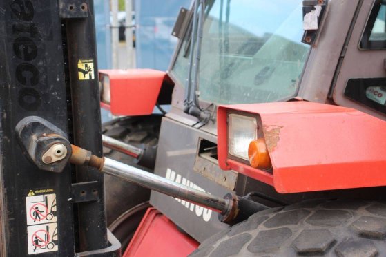 Forklift Manitou M30-4 4x4 Diesel 3000kg 2012 M30-4 4x4 2012 2 Forklift image 12