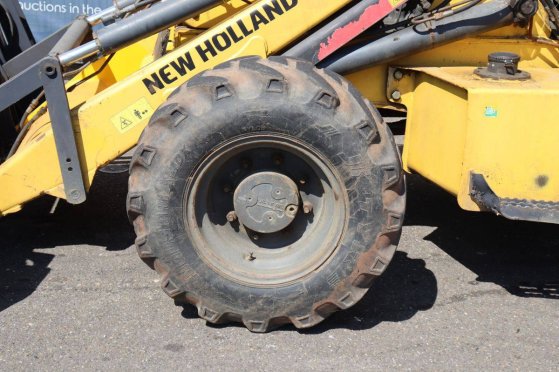 New Holland B80B-SS Diesel Backhoe Loader 2018 B80B-SS 2018 2 image 12