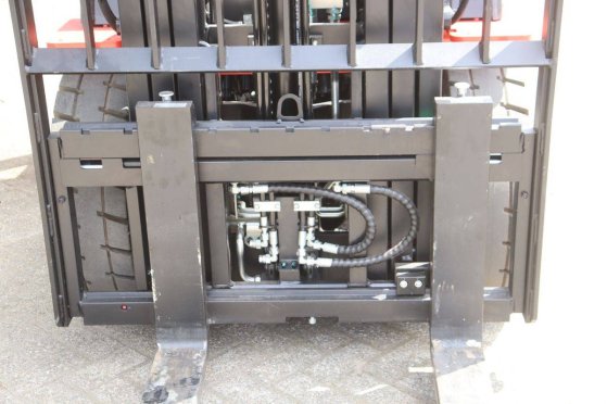Forklift EP Equipment EFL 30 Pro Electric 3000kg 2026 EP Equipment EFL 30 Pro 2026 2 Forklift image 57