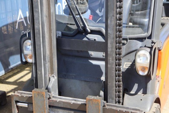 Linde E16 Electric Forklift 1600kg 4m E16 2 Forklift image 57