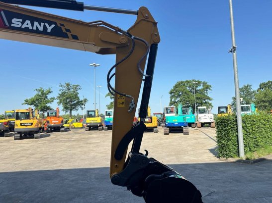 Sany SY70C Diesel Midi Excavator 2026 New SY70C 2026 1 Crawler Excavators image 12