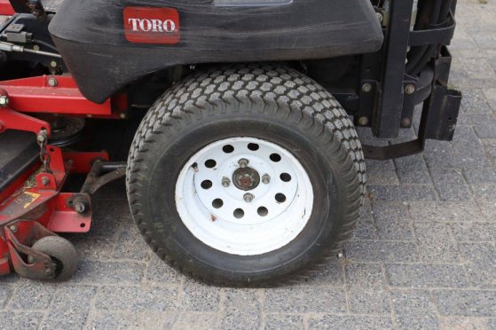 Ride-on mower Toro Z Master Professional 7000 Series Diesel 16.9kW 2011 Toro Z Master Professional 7000 Series 2011 2 imag...