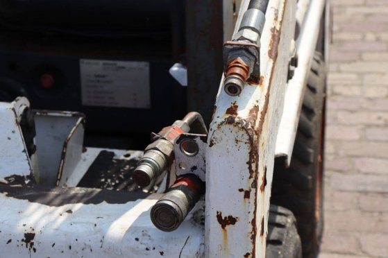 Skid steer loader Bobcat 443 Diesel 1992 (Margin) 443 1992 2 Wheel Loaders image 12