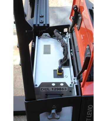 Toyota LPE220 Electric Pallet Truck 2200kg 2021 LPE220 2021 2 Pallet trucks image 12