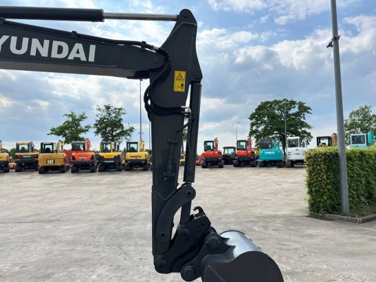 Crawler excavator Hyundai R60VS Diesel 2021 R60VS 2021 2 Crawler Excavators image 12