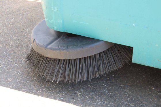 Sweeper Tennant 6400 Diesel 12kW 2002 TENNANT 6400 2002 2 image 12