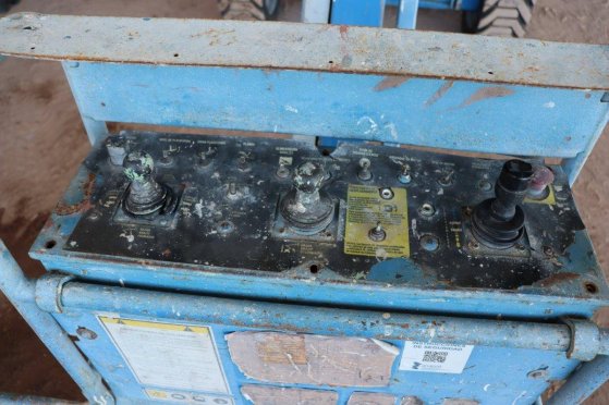 Genie Z-45/25 Articulated Boom Lift Diesel 227kg 15.94m 2006 Z-45/25 2006 2 image 12