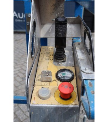 Skyjack SJ12 Electric Mast Lift 227kg 5.6m 2015 Skyjack SJ12 2015 2 image 12