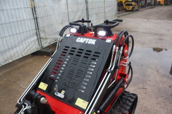 Captok CK380 Skid Steer Loader Petrol 23hp 2026 New Demo Captok CK380 2026 1 image 12
