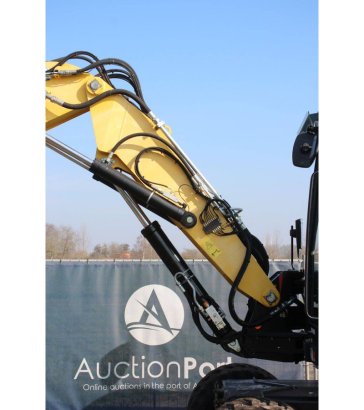 Wheel excavator Yanmar B110W Diesel 85kW 2018 B110W 2018 2 Wheeled Excavators image 12