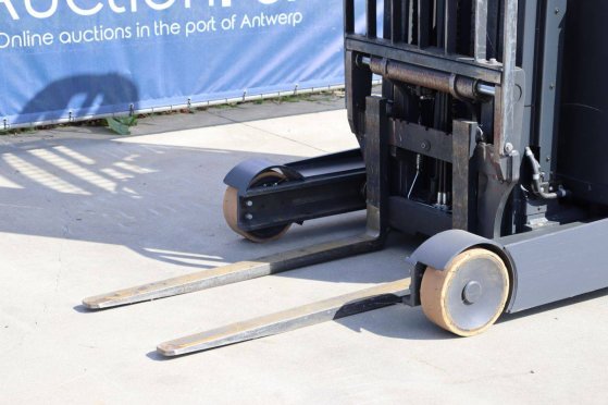 Fenwick-Linde R14-01 Electric Reach Truck 1400kg 8.1m 2020 Fenwick-Linde R14-01 2020 2 image 12
