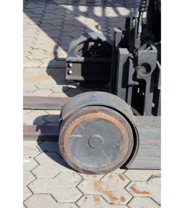 Linde R20-01 Electric Reach Truck 2000kg 4.5m 2018 R20-01 2018 2 image 12