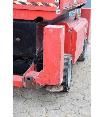 Manitou 120SC Diesel Scissor Lift 11.96m 2010 120 SC 2010 2 Scissor Lifts image 12