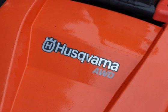 Zitmaaier Husqvarna R422Ts AWD Benzine 2014 R422Ts AWD 2014 2 image 12