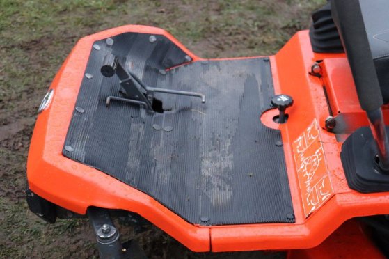 Ride-on mower Kubota GZD21 Diesel 15.6kW 2011 GZD21 2011 2 image 12