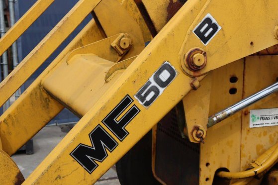 Massey Ferguson MF50B Diesel 69hp Tractor with front loader 1985 Massey Ferguson MF50B 1985 2 image 12