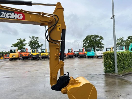 Midi excavator XCMG XE55DA Diesel 2022 XE55DA 2022 2 Crawler Excavators image 12