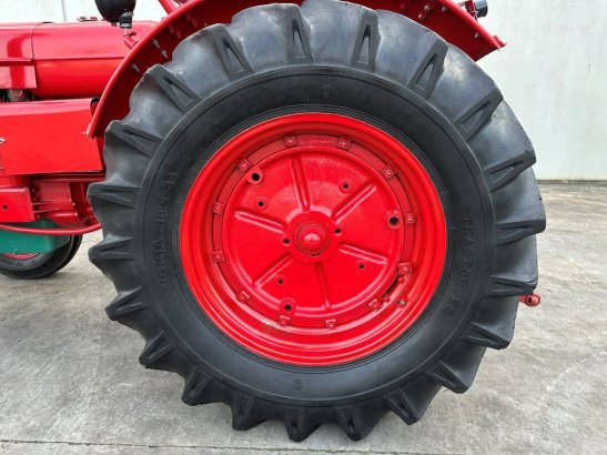 Tractor Oldtimer VOLVO BM T55 Diesel T55 2 image 12