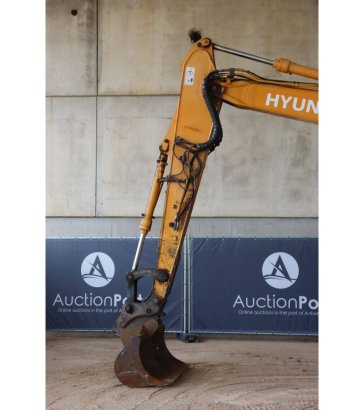 Crawler excavator Hyundai ROBEX140LC-9A Diesel 87kW 2014 ROBEX140LC-9A 2014 2 Crawler Excavators image 12