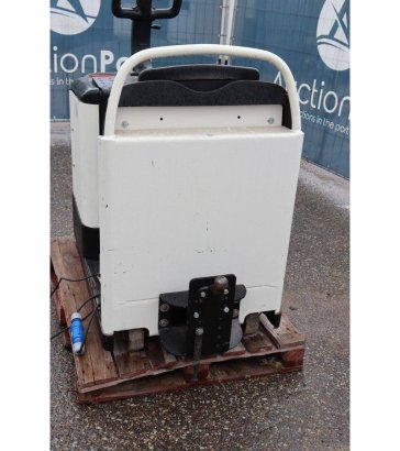 Crown GPC-TOW Electric Tractor 3000kg 1999 GPC-TOW 1999 2 image 12