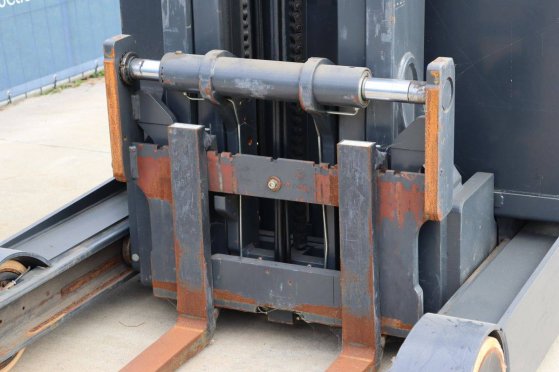Fenwick-Linde R14HD-01 Electric Reach Truck 1400kg 9.0m 2017 Fenwick-Linde R14HD-01 2017 2 image 12
