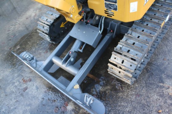 Mini excavator XCMG XE17U Diesel 13.2kW 2026 XE17U 2026 2 image 12