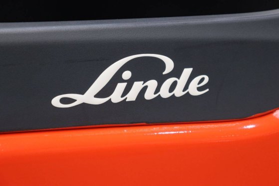 Linde R14-01 Electric Reach Truck 1400kg 8.6m 2015 R14-01 2015 2 image 12