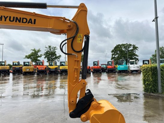 Midi excavator Hyundai R60VS Diesel 2016 R60VS 2016 2 Crawler Excavators image 12