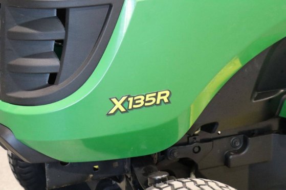 John Deere X135R Petrol Ride-on Mower 2016 John Deere X135R 2016 2 image 13