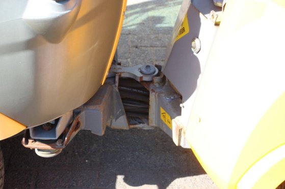 Heylens Belos TP 3440 Diesel Implement Carrier 2012 with Weed Burner Heylens Belos TP 3440 2012 2 image 13