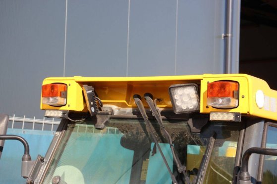 Mini tractor Kubota STV40 Diesel 2006 with sweeping brush Version STV40 2006 2 image 13