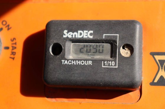 Wood Chipper Eliet Superprof 2000 Petrol 18hp 2012 Eliet Superprof 2000 2012 2 image 13