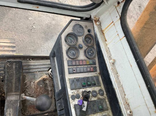 Crawler excavator Liebherr P900B Diesel 1988 P900B 1988 2 Crawler Excavators image 13