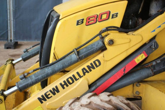 New Holland B90B-SS Diesel Backhoe Loader 2017 B90B-SS 2017 2 image 13