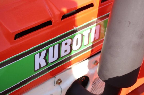 Kubota B1702 Diesel Mini Tractor 17hp with Front Loader New B1702 1 image 13