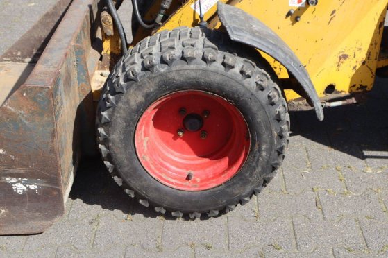 Articulated loader Gebr Knikmops Diesel 21KW 2001 Gebr Knikmops 2001 2 Wheel Loaders image 13