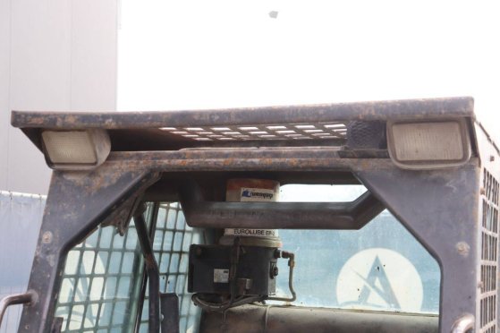 Skid steer loader Bobcat 753 Diesel 1993 753 1993 2 Wheel Loaders image 13