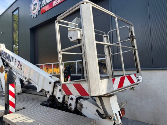 Truck-mounted aerial platform Mercedes 311CDI Diesel 20m 2005 311CDI 2005 2 image 28