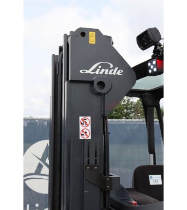 Linde R14-01 Electric Reach Truck 1400kg 8.6m 2015 R14-01 2015 2 image 13