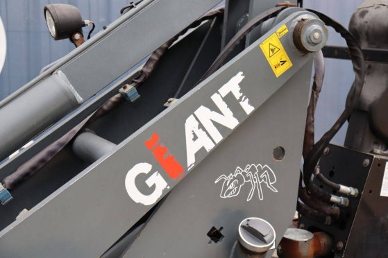 Articulated loader Giant V452T Diesel 33kW 2011 Giant V452T 2011 2 image 13