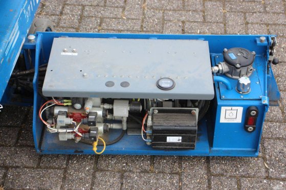 Skyjack SJ III Scissor Lift 3219 Electric 227kg 7.8m 2015 Skyjack SJ III 3219 2015 2 Scissor Lifts image 13
