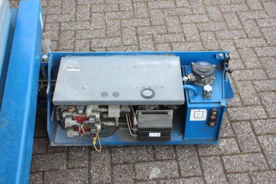 Skyjack SJ III Scissor Lift 3219 Electric 227kg 7.8m 2015 Skyjack SJ III 3219 2015 2 Scissor Lifts image 13