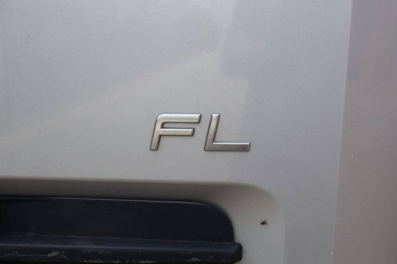 Volvo FL 240 Diesel Crane Truck 2011 FL 240 2011 2 Crane trucks image 13
