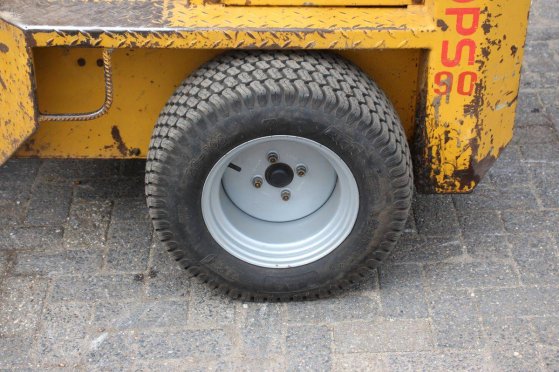 Articulated loader Knikmops 90 Diesel 2006 Knikmops 90 2006 2 Wheel Loaders image 13