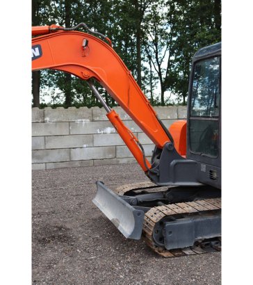 Doosan DH55-V Crawler Excavator Diesel 40kW 2010 Doosan DH55-V 2010 2 Crawler Excavators image 13